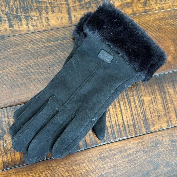 Set of 5 Plush Touchscreen Winter Gloves - Warm Faux Suede & Faux Fur Bundle - Picture 6 of 11